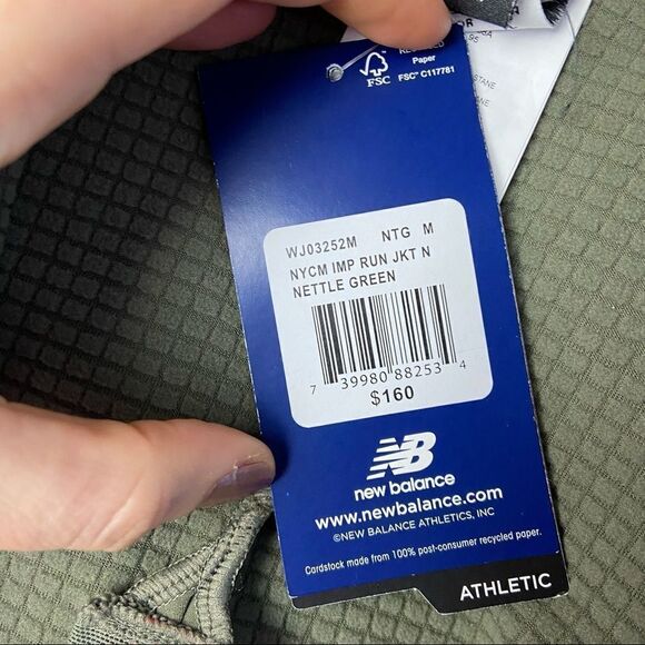 RARE Women's 2021 -  50th NYC Marathon Finishers Jacket - Picture 5 of 15